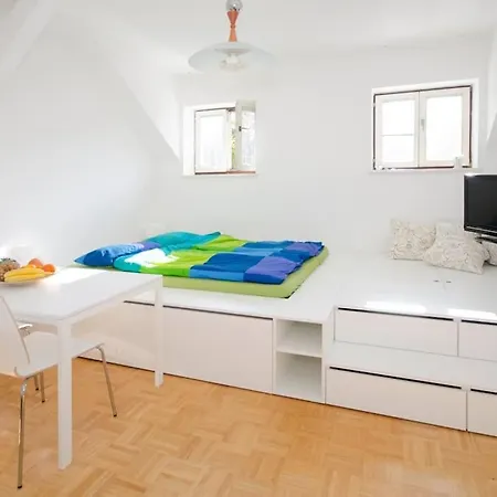 The Cute, Sunny In The Center +p 公寓 *