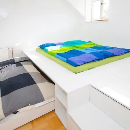 The Cute, Sunny In The Center +p Ljubljana