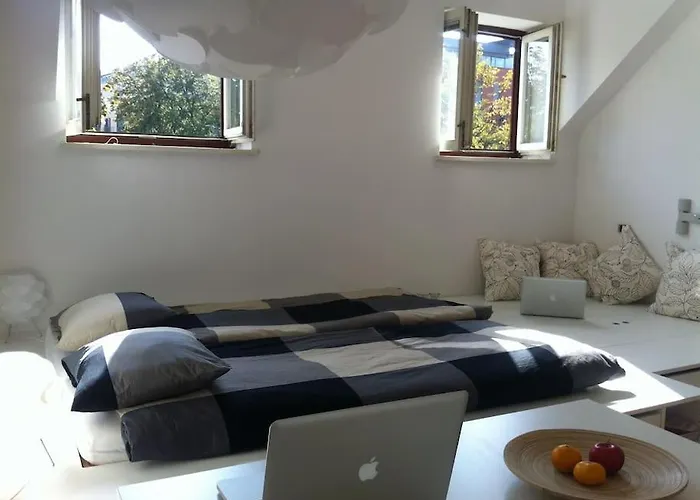 The Cute, Sunny In The Center +p * Ljubljana