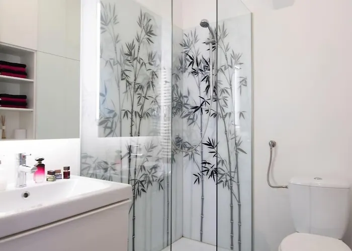 The Cute, Sunny In The Center +p * Ljubljana