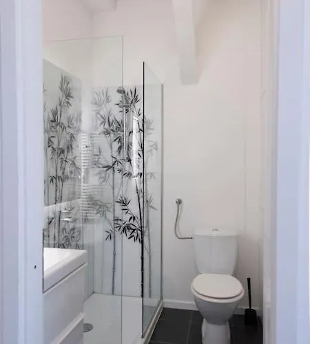 Apartma The Cute, Sunny In The Center +p *